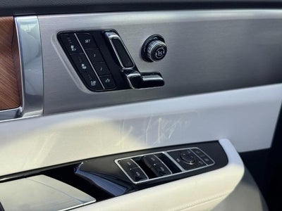 2027 Cadillac VISTIQ Sport
