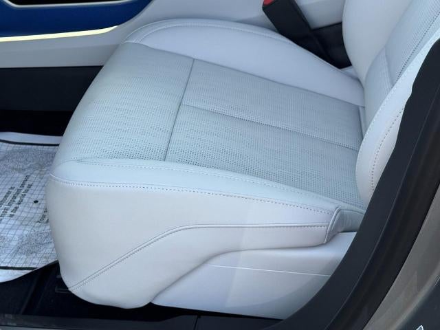 2027 Cadillac OPTIQ Premium Luxury