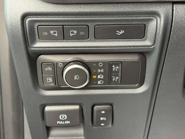 2022 Ford F-150 XL 4WD SuperCrew 5.5' Box