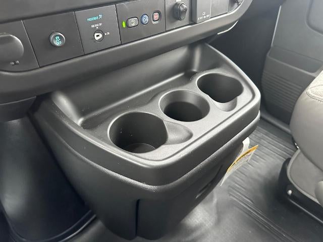 2024 Chevrolet Express Cutaway 3500 Base