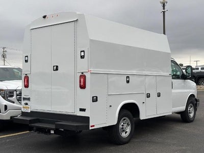 2024 Chevrolet Express Cutaway 3500 Base