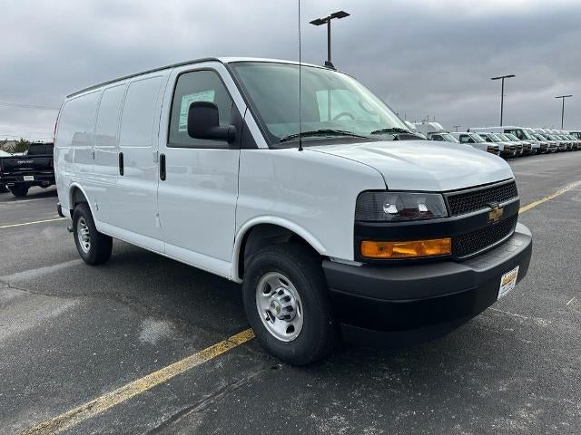 2025 Chevrolet Express Cargo 2500 Base