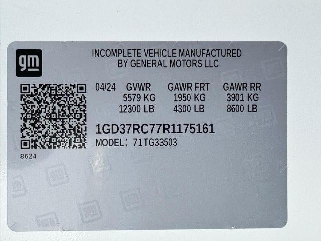 2024 GMC Savana Cutaway 3500 Base