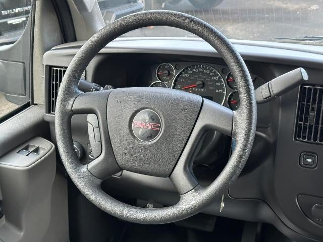 2024 GMC Savana Cutaway 3500 Base