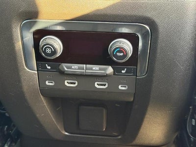 2023 Chevrolet Tahoe 4WD Premier