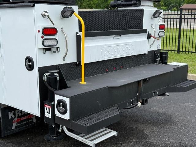 2024 Chevrolet Silverado 5500 HD Work Truck