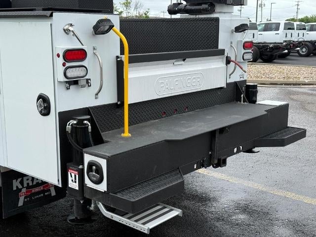 2024 Chevrolet Silverado 5500 HD Work Truck