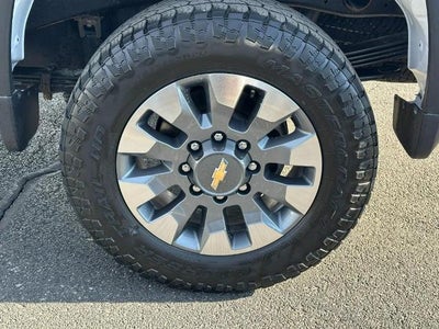 2023 Chevrolet Silverado 2500 HD Crew Cab Standard Box 4-Wheel Drive Custom