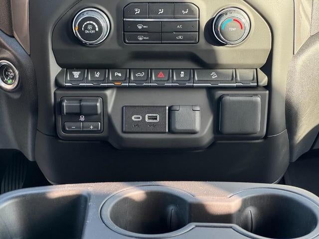 2024 Chevrolet Silverado 2500 HD Crew Cab Standard Box 4-Wheel Drive Custom