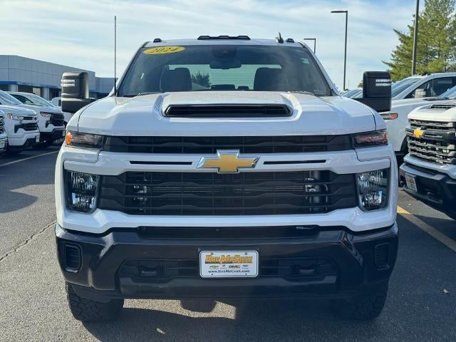 2024 Chevrolet Silverado 2500 HD Crew Cab Standard Box 4-Wheel Drive Custom