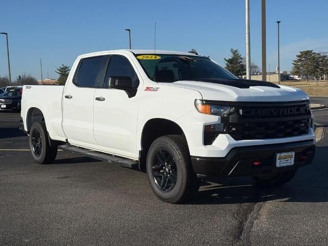 2024 Chevrolet Silverado 1500 Crew Cab Standard Box 4-Wheel Drive Custom Trail Boss