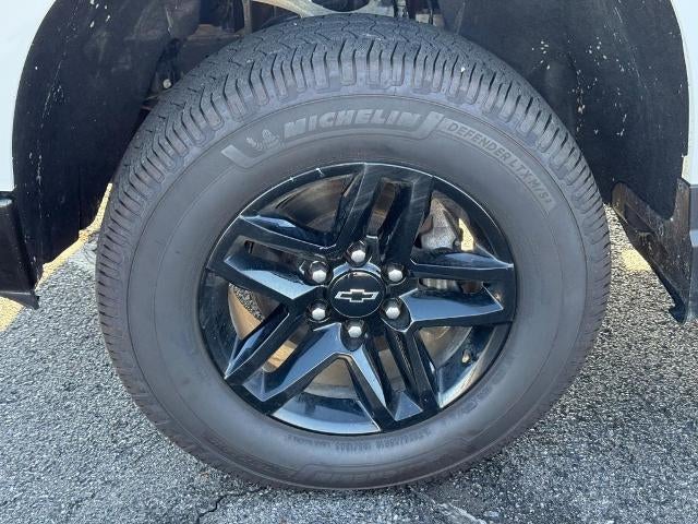 2024 Chevrolet Silverado 1500 Crew Cab Standard Box 4-Wheel Drive Custom Trail Boss