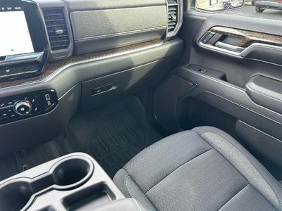 2024 GMC Sierra 1500 Crew Cab Short Box 4-Wheel Drive Elevation 3SB