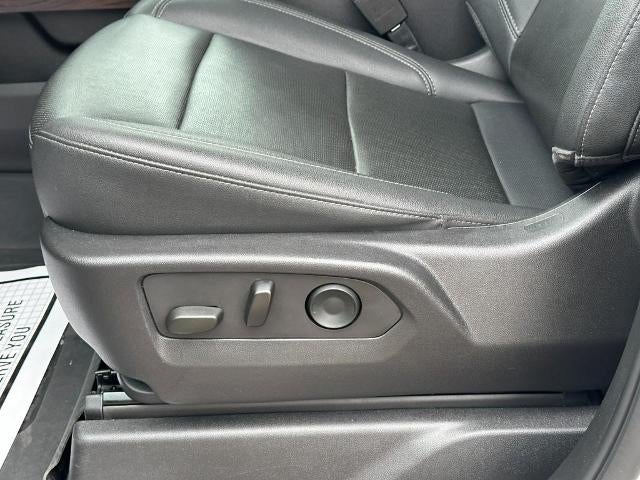 2022 GMC Sierra 1500 Crew Cab Short Box 4-Wheel Drive SLT