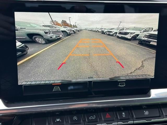 2022 GMC Sierra 1500 Crew Cab Short Box 4-Wheel Drive SLT