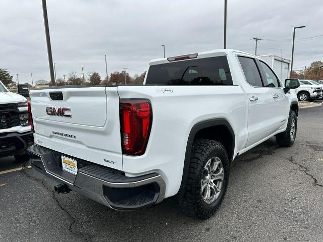 2022 GMC Sierra 1500 Crew Cab Short Box 4-Wheel Drive SLT