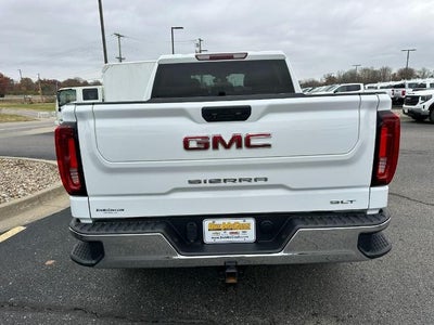 2022 GMC Sierra 1500 Crew Cab Short Box 4-Wheel Drive SLT