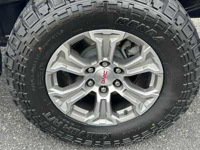 2022 GMC Sierra 1500 Crew Cab Short Box 4-Wheel Drive SLT