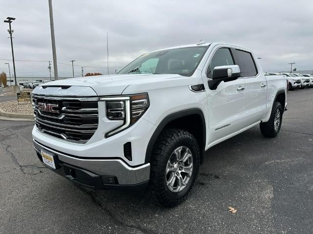 2022 GMC Sierra 1500 Crew Cab Short Box 4-Wheel Drive SLT