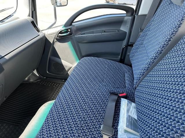 2024 Chevrolet Low Cab Forward 5500 HG NA