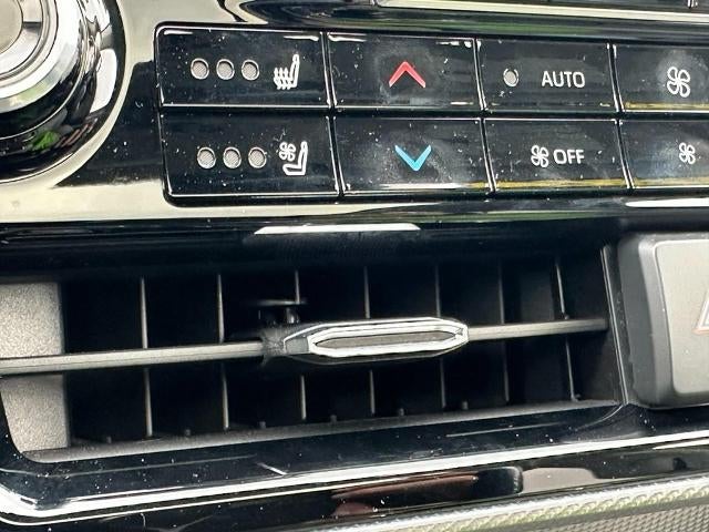 2021 Toyota Highlander Platinum AWD (Natl)