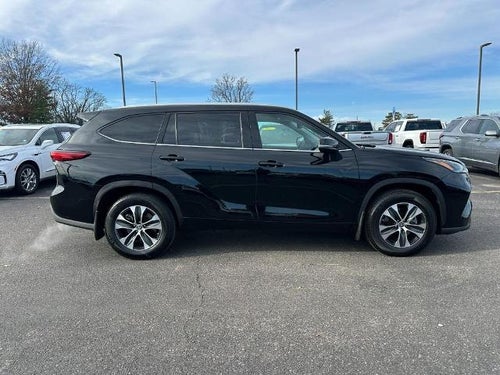 2022 Toyota Highlander XLE AWD (Natl)