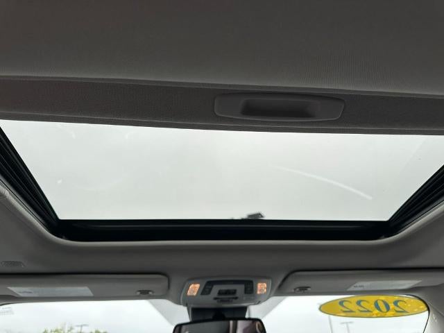 2022 Toyota Sienna XLE FWD 7-Passenger (Natl)