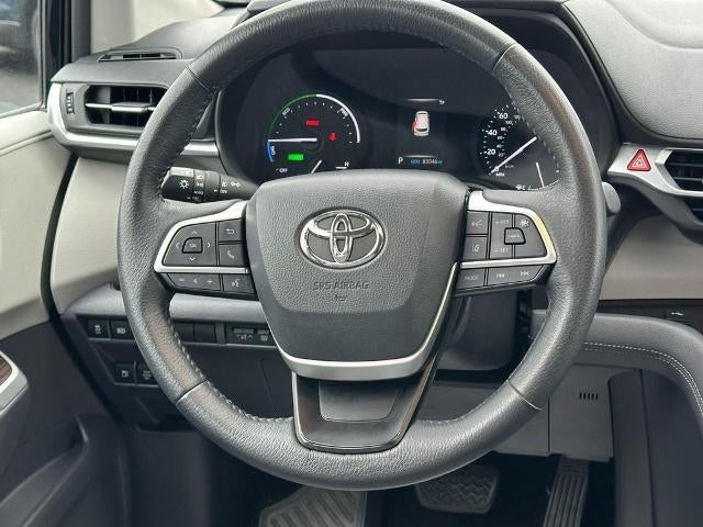 2022 Toyota Sienna XLE FWD 7-Passenger (Natl)