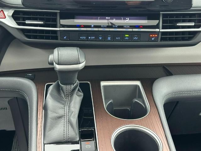 2022 Toyota Sienna XLE FWD 7-Passenger (Natl)