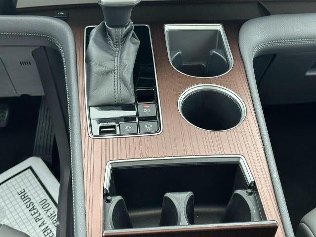 2022 Toyota Sienna XLE FWD 7-Passenger (Natl)