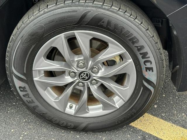 2022 Toyota Sienna XLE FWD 7-Passenger (Natl)