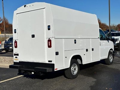 2024 GMC Savana Cutaway 3500 Base