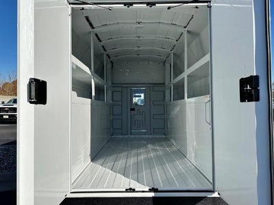 2024 GMC Savana Cutaway 3500 Base