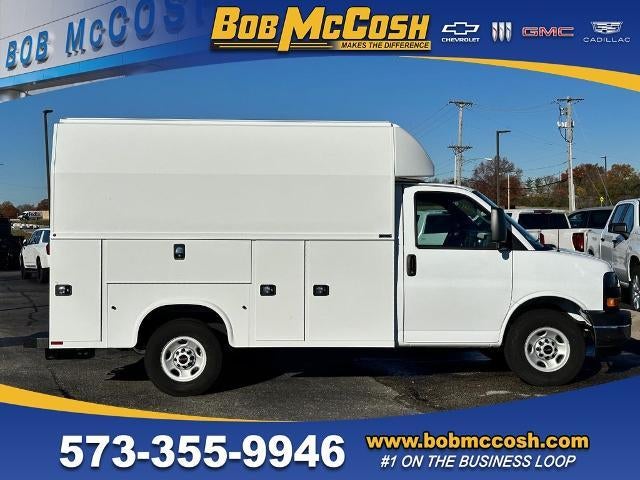 2024 GMC Savana Cutaway 3500 Base