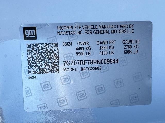 2024 GMC Savana Cutaway 3500 Base