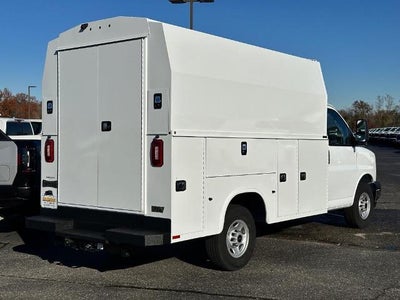 2024 GMC Savana Cutaway 3500 Base
