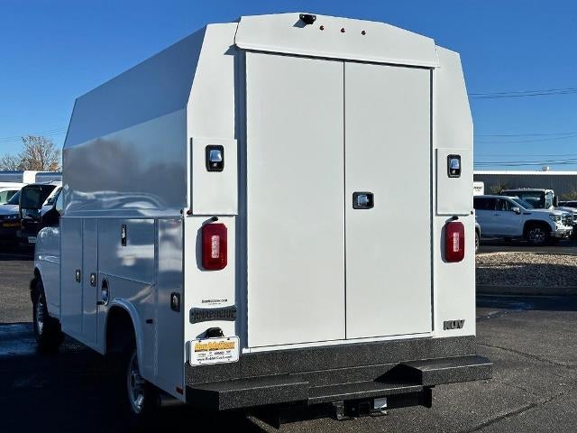 2024 GMC Savana Cutaway 3500 Base