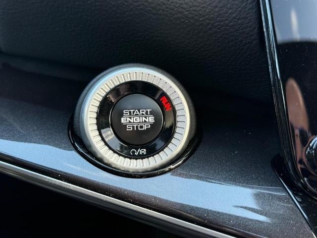 2024 Jeep Wagoneer BASE