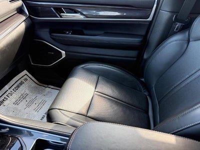 2024 Jeep Wagoneer BASE