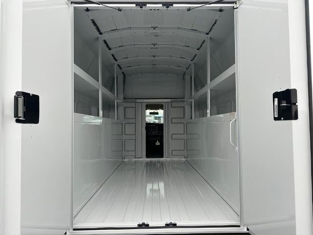 2024 Chevrolet Express Cutaway 3500 1WT