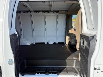 2025 Chevrolet Express Cargo WT