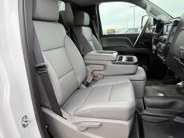 2024 Chevrolet Silverado 5500 HD Work Truck