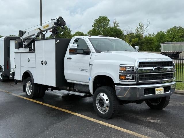 2024 Chevrolet Silverado 5500 HD Work Truck