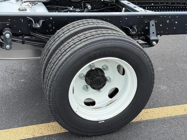 2024 Chevrolet Low Cab Forward 4500 XD NA
