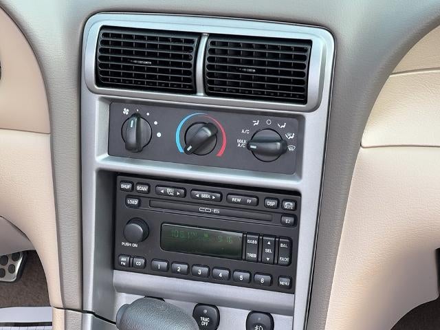 2003 Ford Mustang GT Deluxe