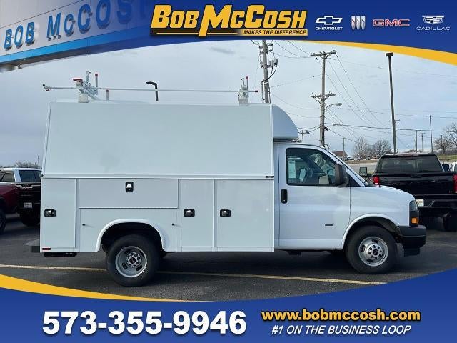 2024 GMC Savana Cutaway 3500 1WT