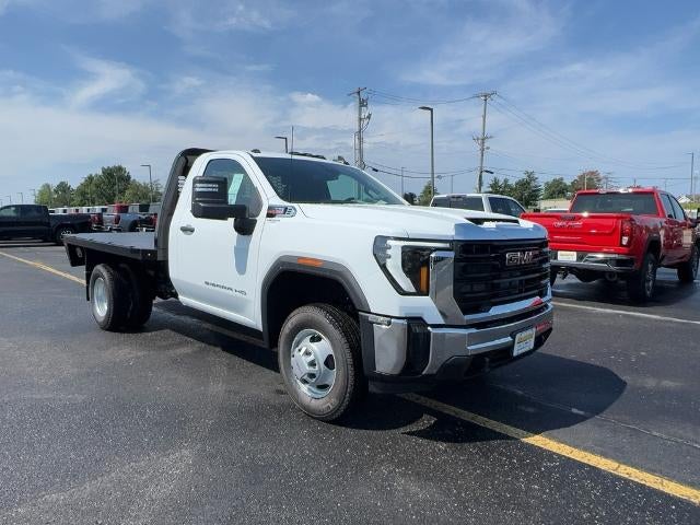 2026 GMC Sierra 3500 HD Chassis Cab Pro