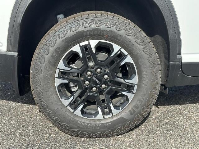 2027 GMC Acadia AT4