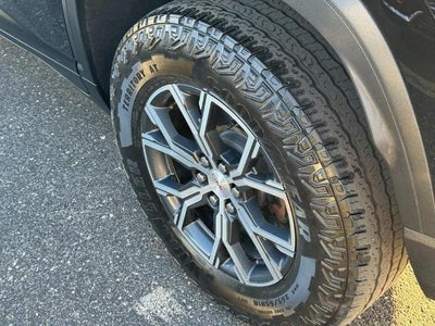 2024 GMC Acadia AT4