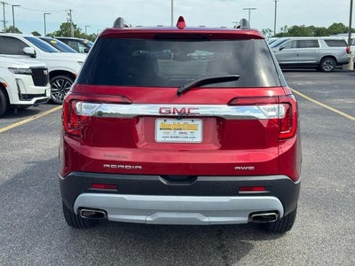 2023 GMC Acadia SLT